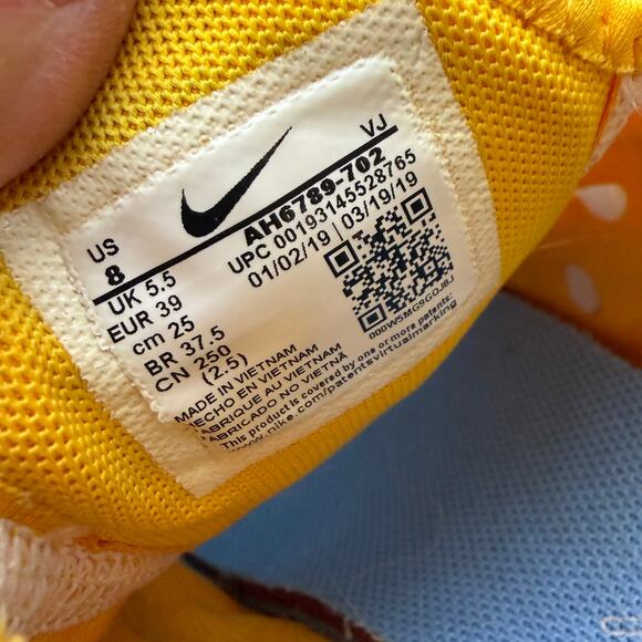 Nike Air Max 270 in University Gold Sneaker Womens 8 - Picture 12 of 12